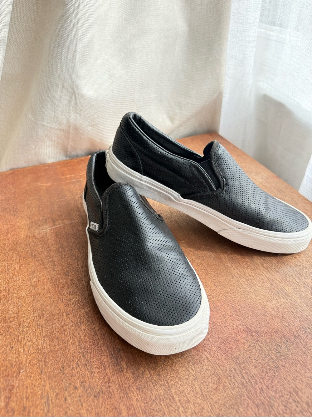 Women’s Vans Black leather Slip-On sneakers